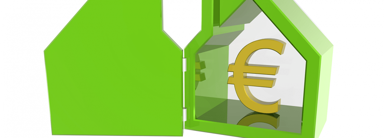 Hypotheek; groen huis met euro teken in het midden